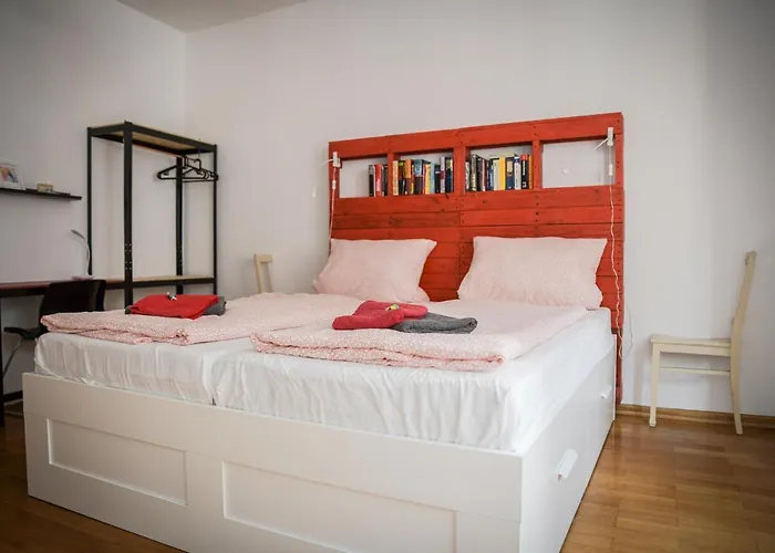 Schlummerkiste Πανσιόν Kastellaun